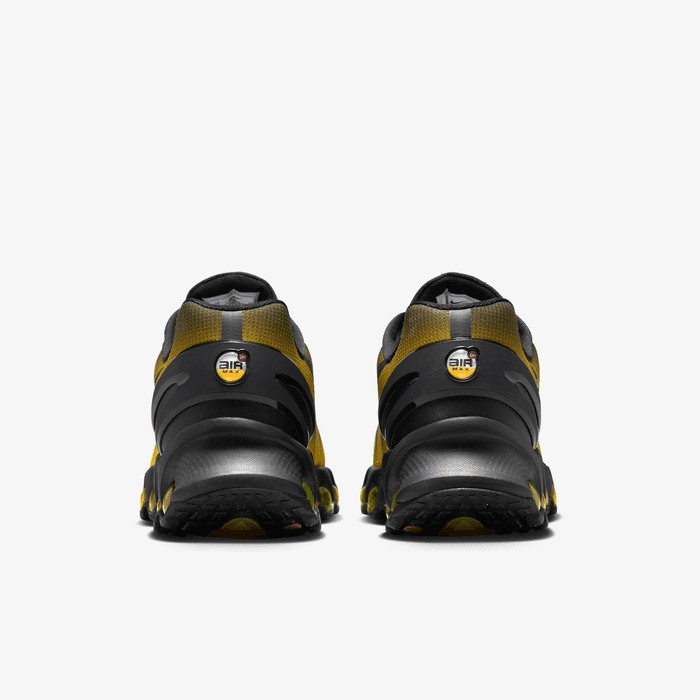Nike Air Max Dn8 Black Varsity Maize Sneakers