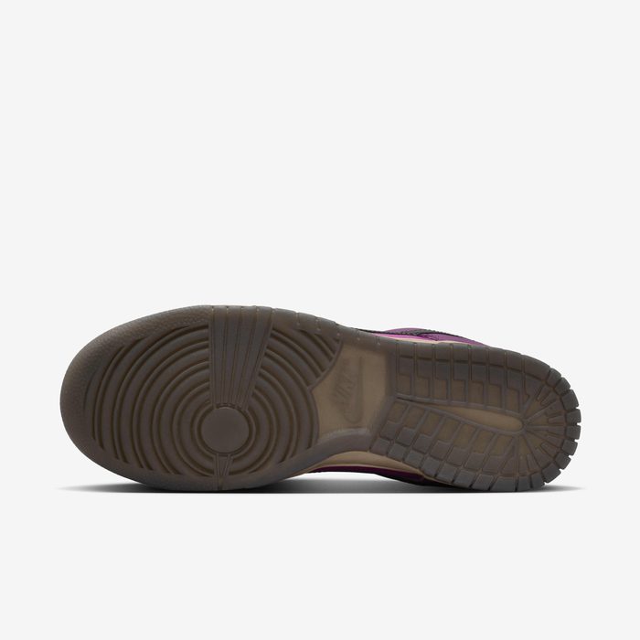 Nike Dunk color blocking detail