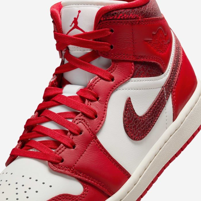 Air Jordan 1 Mid SE Team Red Women’s Shoes – HJ9337-106