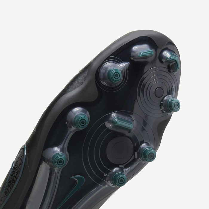 Tiempo football sole studs