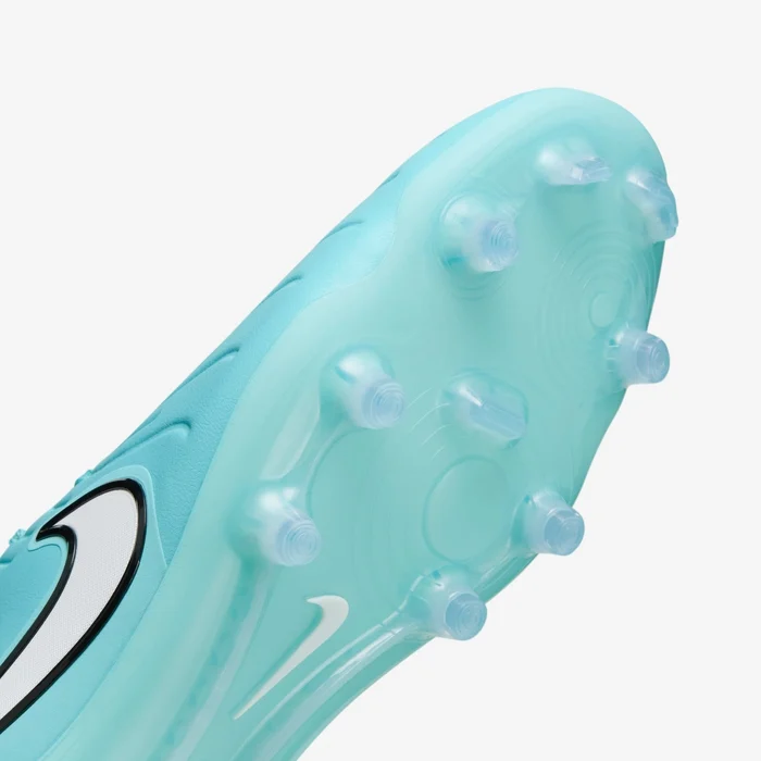 Tiempo football studs sole