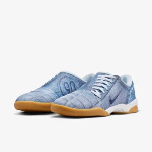 Nike Total 90 side view