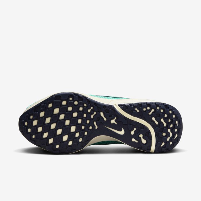 Nike Renew cushioning sole detail