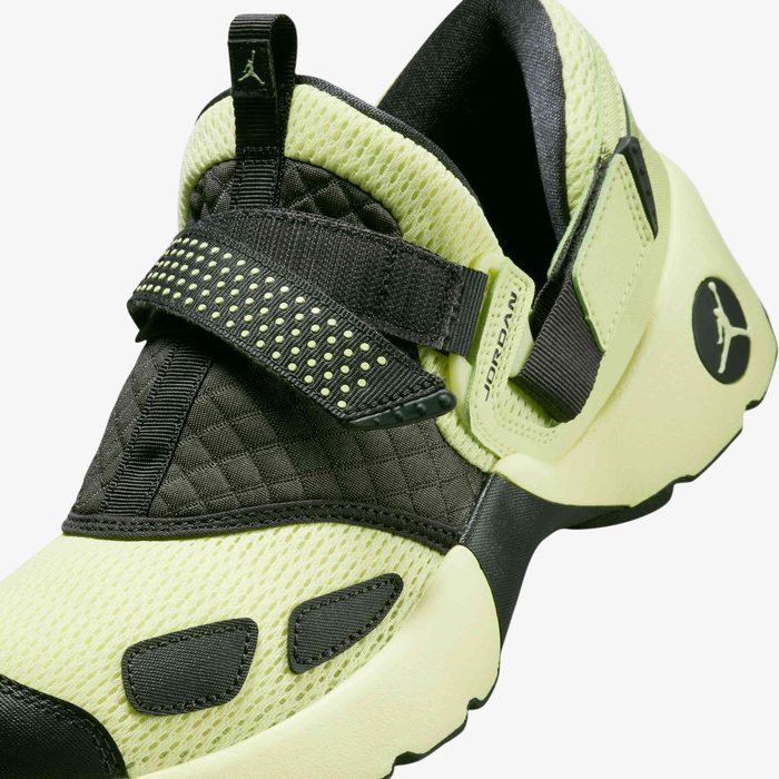 Jordan Trunner LX Luminous Green Women’s Shoes – HQ2164-302