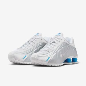 Nike Shox R4 side view white blue