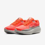 Nike Winflo 11 PRM Hyper Crimson running shoes